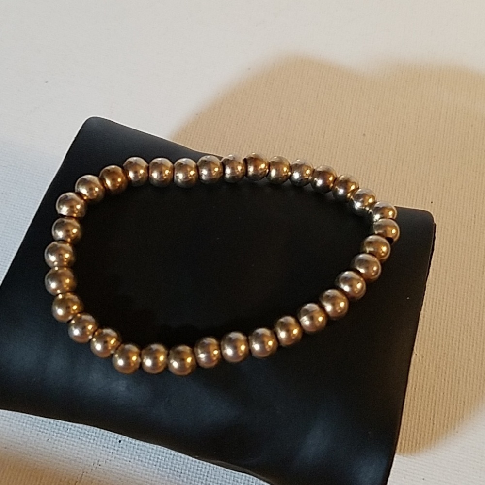 Antique Gold Tone Stretch Beaded 8" Bracelet